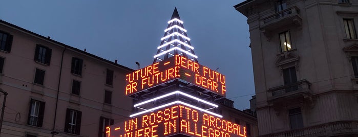 Largo la Foppa is one of Milan 🇮🇹.