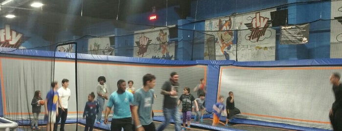 Fly High Indoor Trampoline Park is one of Locais curtidos por Steve.