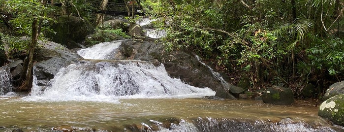 Krating Waterfall is one of จันทบุรี.