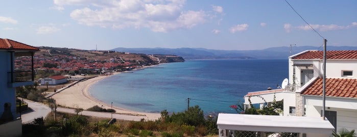 Lazaridis Hotel is one of Elena'nın Beğendiği Mekanlar.