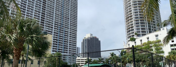 Tennis courts at Margaret park is one of Graemeさんのお気に入りスポット.