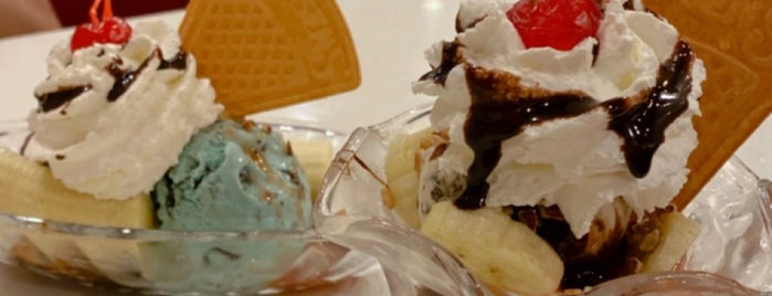 Swensen's is one of Kimmieさんの保存済みスポット.