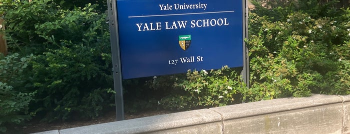 Yale Law School is one of Tempat yang Disukai Will.