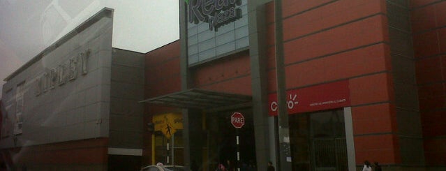 Real Plaza is one of Malls en Lima.