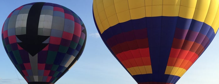 Gentle Breeze Hot Air Balloon Co is one of Funky Eclectic Chic.