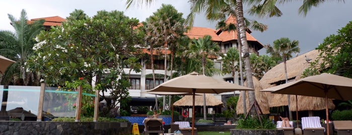 Holiday Inn Resort Bali Benoa is one of Tempat yang Disukai Jed.
