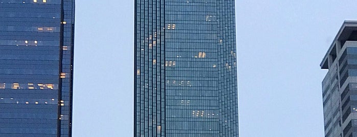 IDS Center is one of Tallest Two Buildings in Every U.S. State.