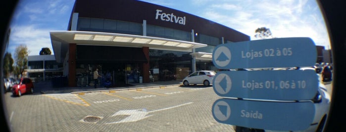 Festval is one of Tempat yang Disukai Pedro H..