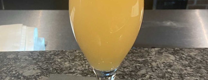 Trillium Brewing Company is one of Alさんのお気に入りスポット.