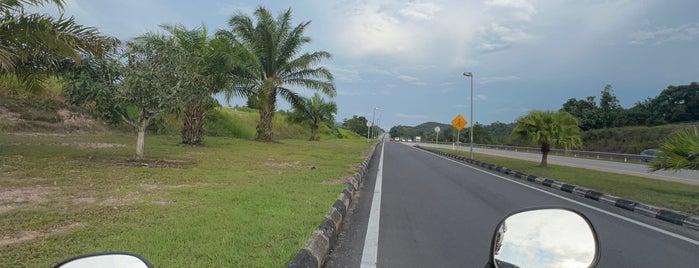R&R Maran - East Bound is one of Tunda Motosikal 24jam (Malaysia).