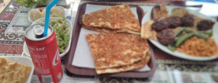 Titiz Lahmacun is one of Lieux qui ont plu à Ahmet.