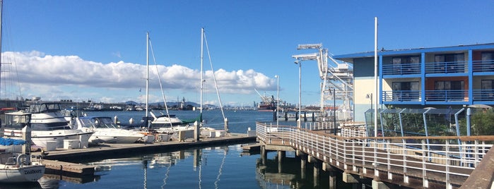 Jack London Square is one of Sunny Day Walk From SF Through The Bay!.