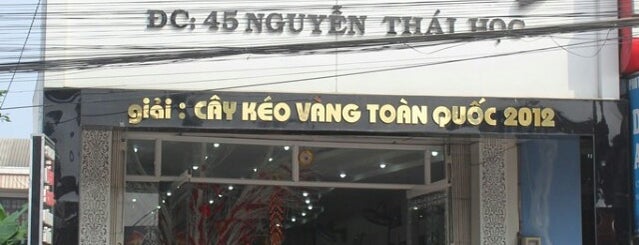 Salon Tóc Viễn Đông is one of Huế.
