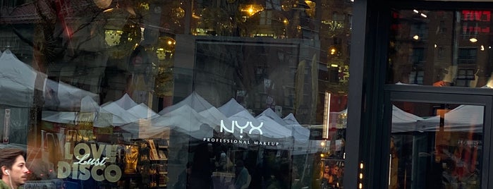 NYX Professional Makeup is one of Lieux qui ont plu à Sara.