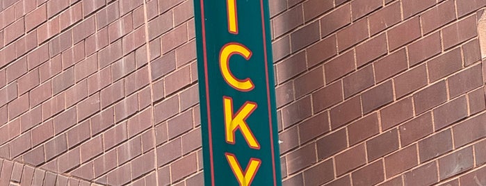 Sticky's Finger Joint is one of Fast casual.