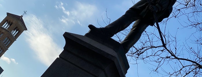 General Giuseppe Garibaldi Statue is one of Davidさんのお気に入りスポット.
