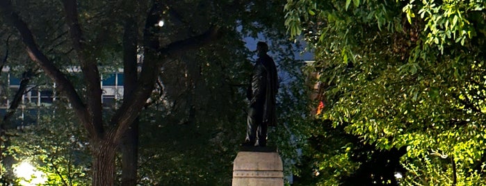 Abraham Lincoln Statue is one of ニューヨークに行ったらココに行く！ Vol.1.