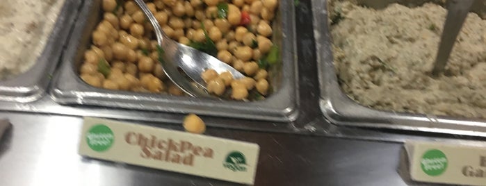 The Hummus & Pita Co. is one of sia'nın Beğendiği Mekanlar.