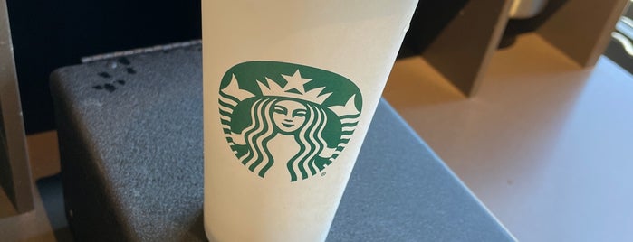 Starbucks is one of Orte, die Diana gefallen.