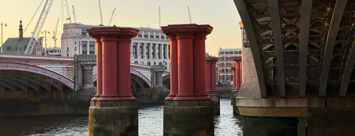 Blackfriars Bridge is one of London's river crossings.