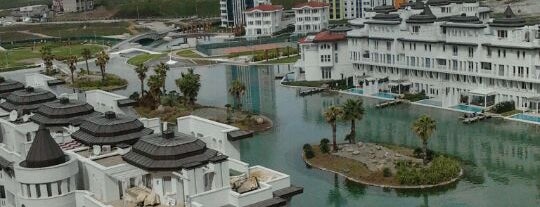 Sinpaş GYO | Bursa Modern is one of Ali : понравившиеся места.