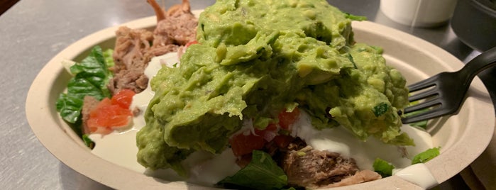 Chipotle Mexican Grill is one of Gabsさんのお気に入りスポット.
