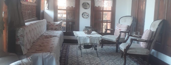 Tarihi Kula Evleri is one of İzmir Manisa.