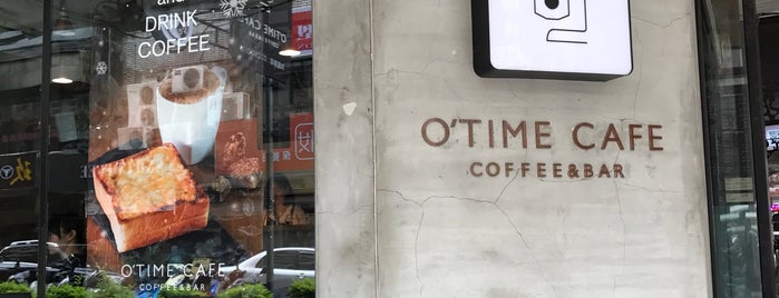O'Time Cafe is one of Tempat yang Disukai Hirorie.