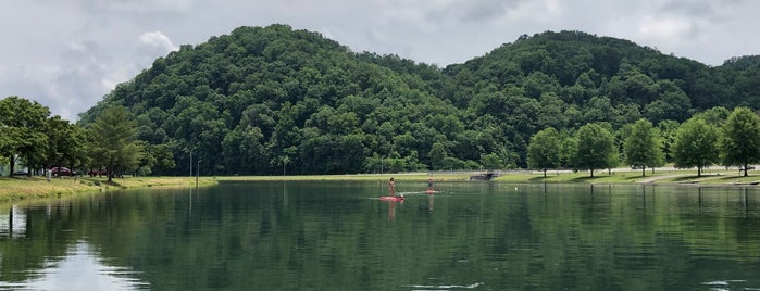 Adventures Outdoors is one of Lieux qui ont plu à Paula.