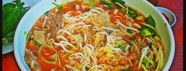 Phở Huỹnh Hiệp 1 - Kevin's Noodle House is one of Neil 님이 저장한 장소.