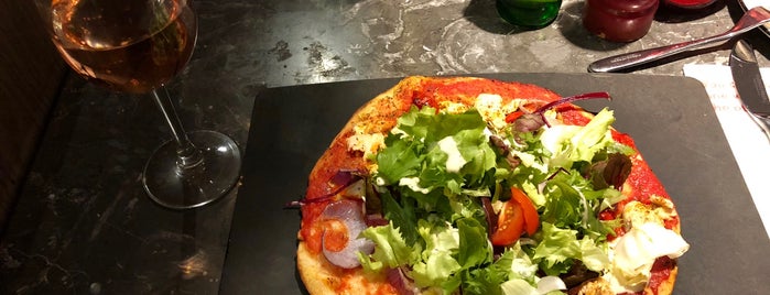 PizzaExpress is one of Tristanさんのお気に入りスポット.