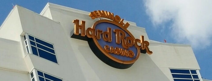 Hard Rock Pool Bar is one of Lugares favoritos de Tall.