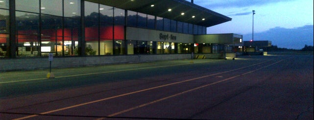 Aeroport de Sept-Iles is one of Stéphan'ın Beğendiği Mekanlar.