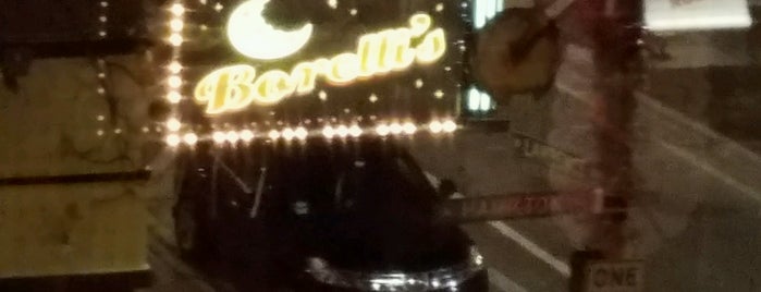 Borelli's is one of Wesleyさんのお気に入りスポット.