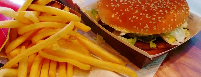 McDonald's is one of McDonald's România.