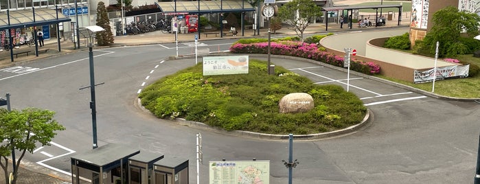 Komae Station (OH16) is one of 小田急線.