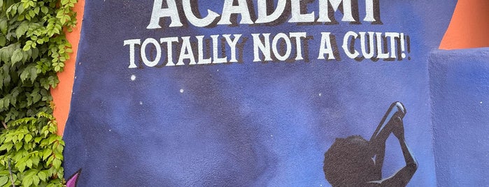 Wizard Academy is one of Austin Adventures.