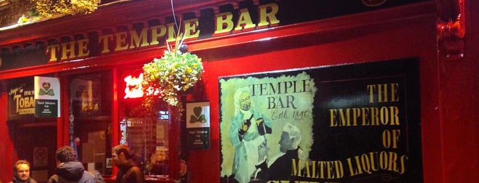The Temple Bar is one of Locais curtidos por Jaque.