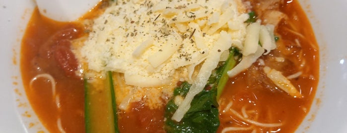 太陽のトマト麺 is one of トマトラーメン / Tomato Ramen.