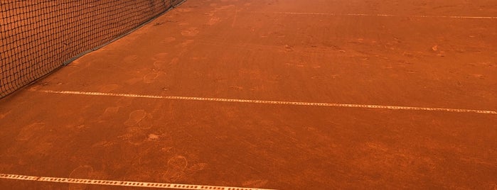 Sakarya Tenis Kulübü is one of Tempat yang Disukai Sevin.