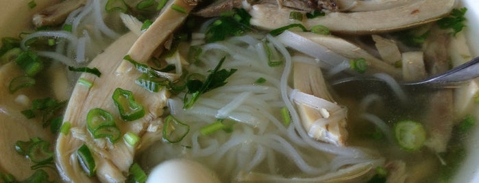 Pho 99 is one of Sahar's Saved Places.