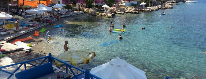 Delos Beach is one of Lieux qui ont plu à didem.