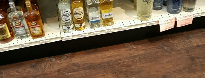 Mt Airy Liquors is one of Clint 님이 좋아한 장소.