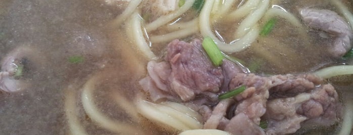 Ta Han Beef Soup (大漢牛肉湯) is one of to visit.