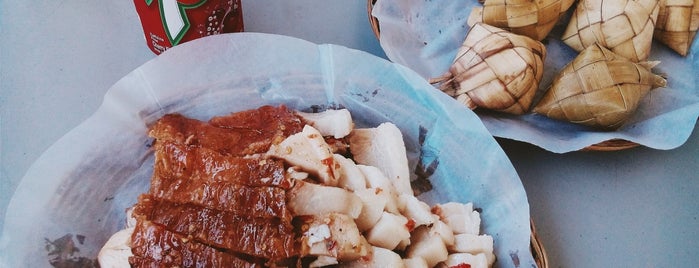 Cebu‘s Original Lechon Belly is one of Foodgasm.