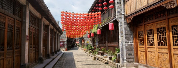 Qiantong Ancient Town is one of SUPERADRIANME 님이 좋아한 장소.
