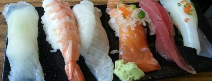 Sushi Kal is one of สถานที่ที่ Kaeun ถูกใจ.