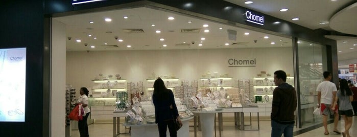 Chomel is one of Tampines Ctr.