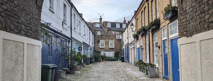 Belsize Village is one of Local Stuff - Palmers Lodge Swiss Cottage.