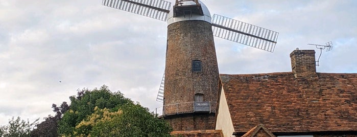 Quainton Windmill is one of Tempat yang Disukai Carl.